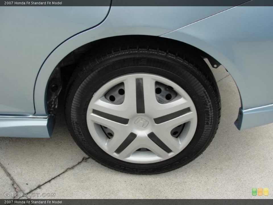 2007 Honda Fit  Wheel and Tire Photo #47320796