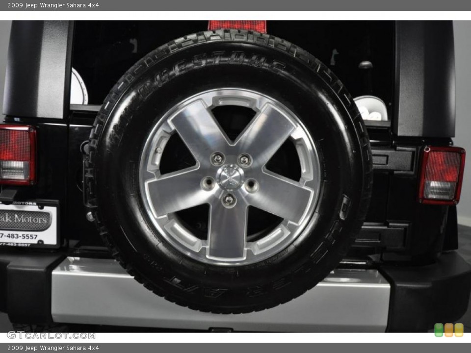 2009 Jeep Wrangler Sahara 4x4 Wheel and Tire Photo #47336609