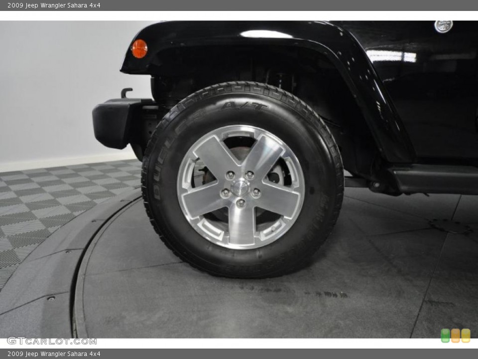 2009 Jeep Wrangler Sahara 4x4 Wheel and Tire Photo #47336962