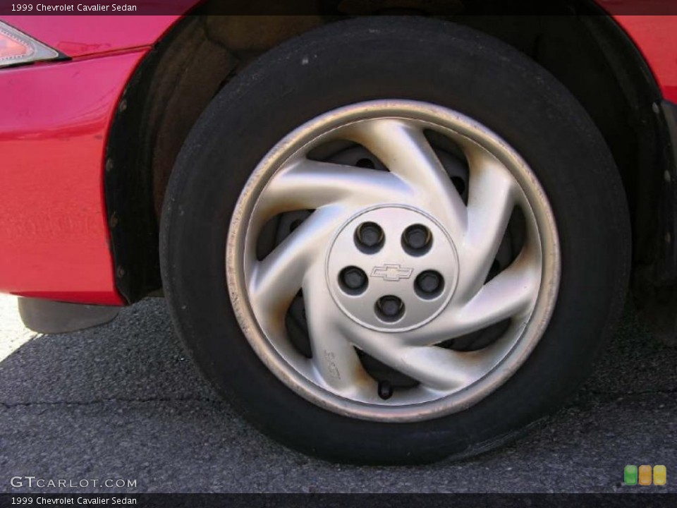 1999 Chevrolet Cavalier Sedan Wheel and Tire Photo #47345543
