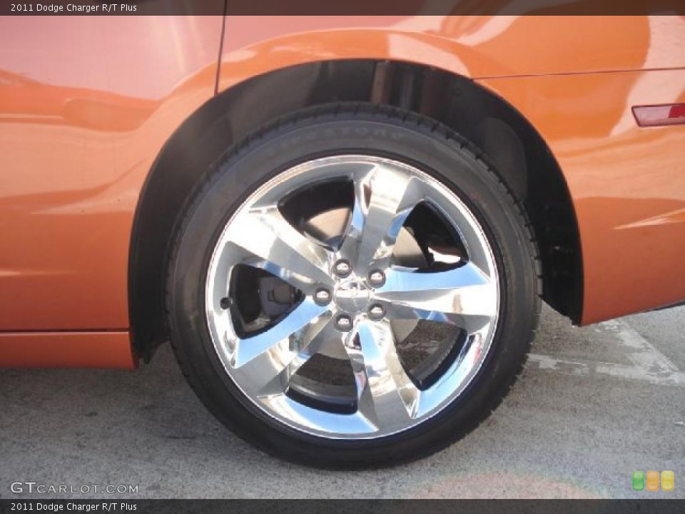 2011 Dodge Charger R/T Plus Wheel and Tire Photo #47359694