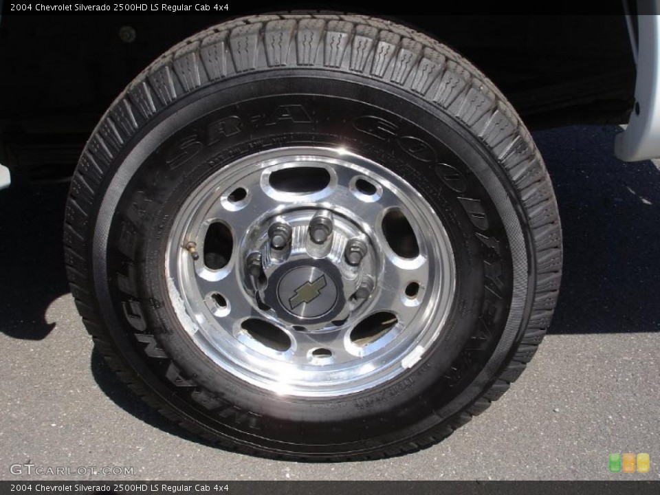 2004 Chevrolet Silverado 2500HD LS Regular Cab 4x4 Wheel and Tire Photo #47368826