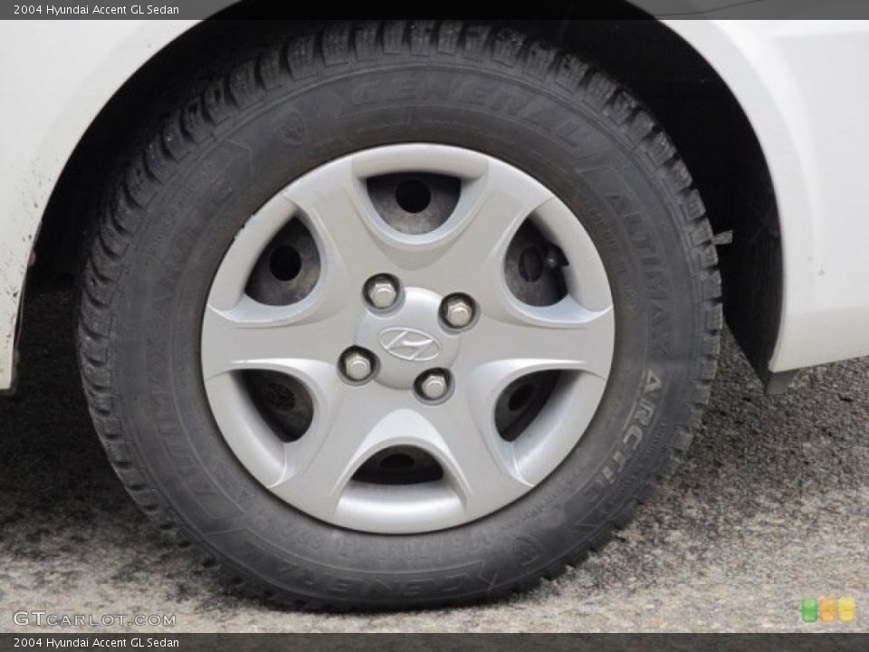 2004 Hyundai Accent GL Sedan Wheel and Tire Photo #47369027