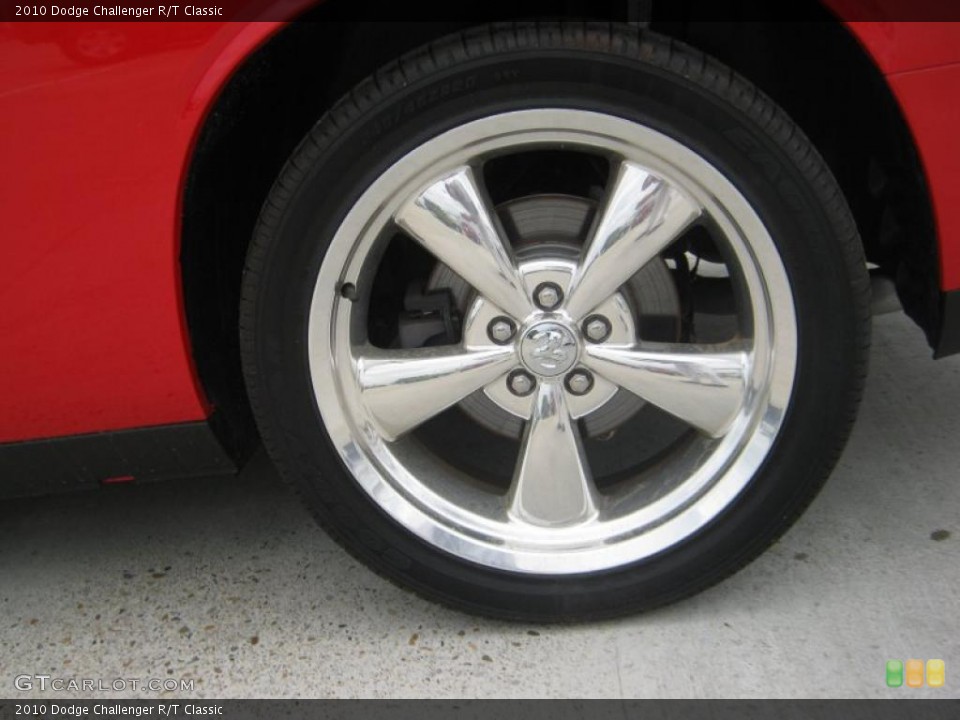 2010 Dodge Challenger R/T Classic Wheel and Tire Photo #47397560