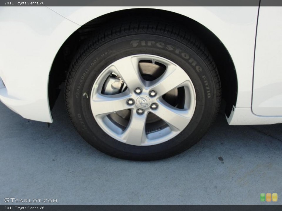 2011 Toyota Sienna V6 Wheel and Tire Photo #47453089