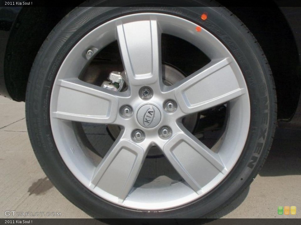 2011 Kia Soul ! Wheel and Tire Photo #47503378