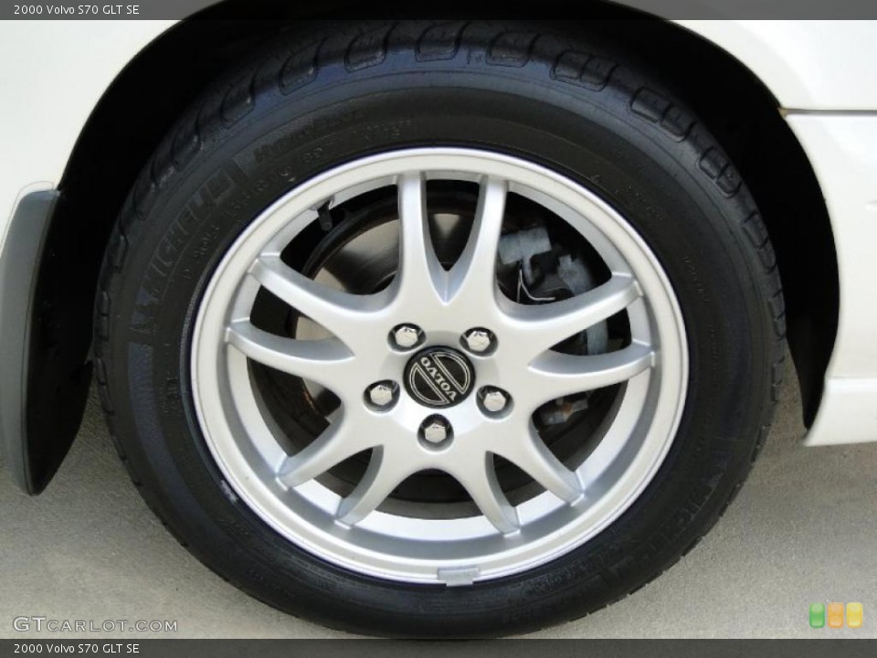 2000 Volvo S70 GLT SE Wheel and Tire Photo #47546513