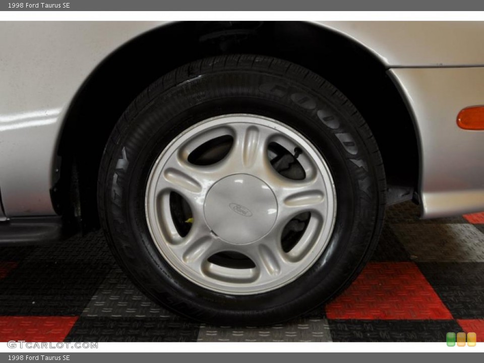 1998 Ford Taurus Wheels and Tires