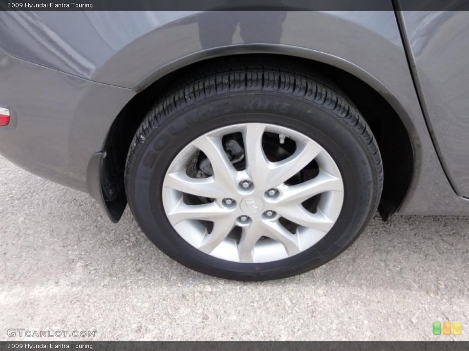 2009 Hyundai Elantra Touring Wheel and Tire Photo #47555333