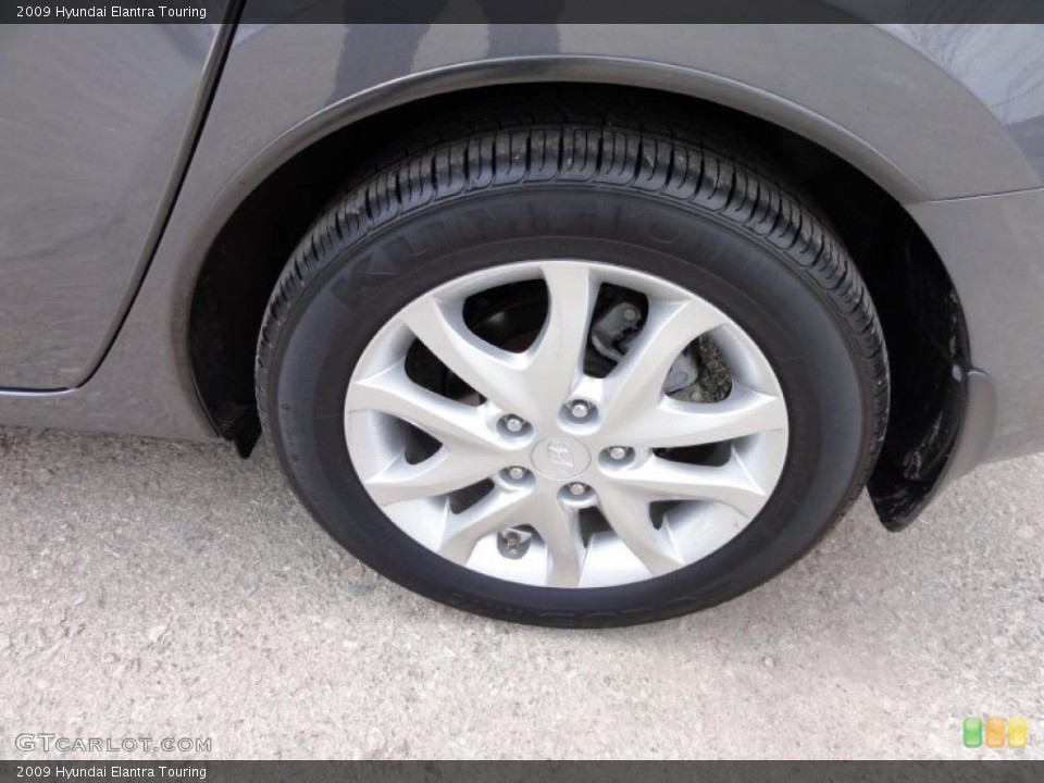 2009 Hyundai Elantra Touring Wheel and Tire Photo #47555456