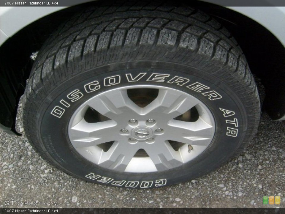 2007 Nissan Pathfinder LE 4x4 Wheel and Tire Photo #47687077