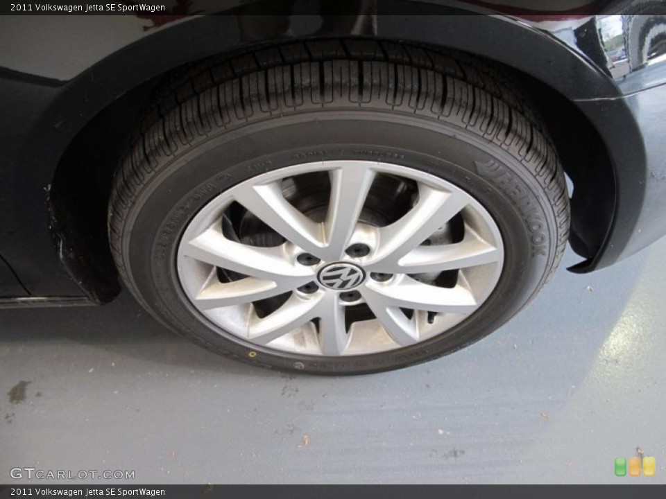 2011 Volkswagen Jetta SE SportWagen Wheel and Tire Photo #47711316