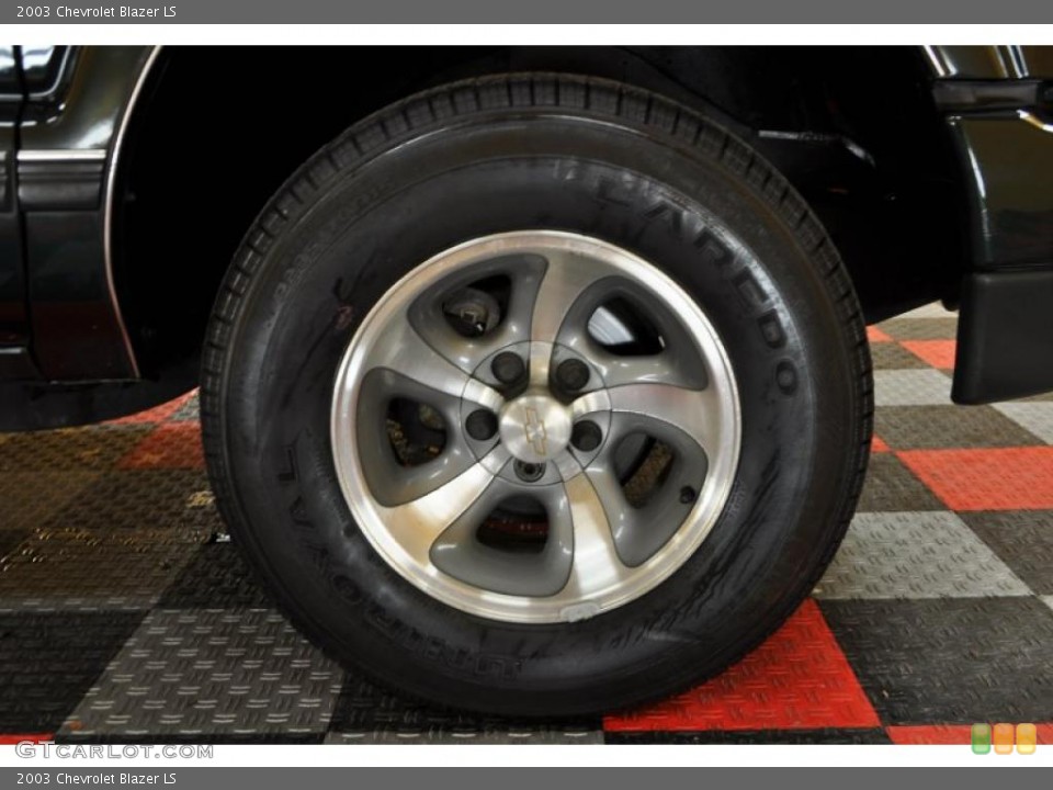 2003 Chevrolet Blazer LS Wheel and Tire Photo #47729556