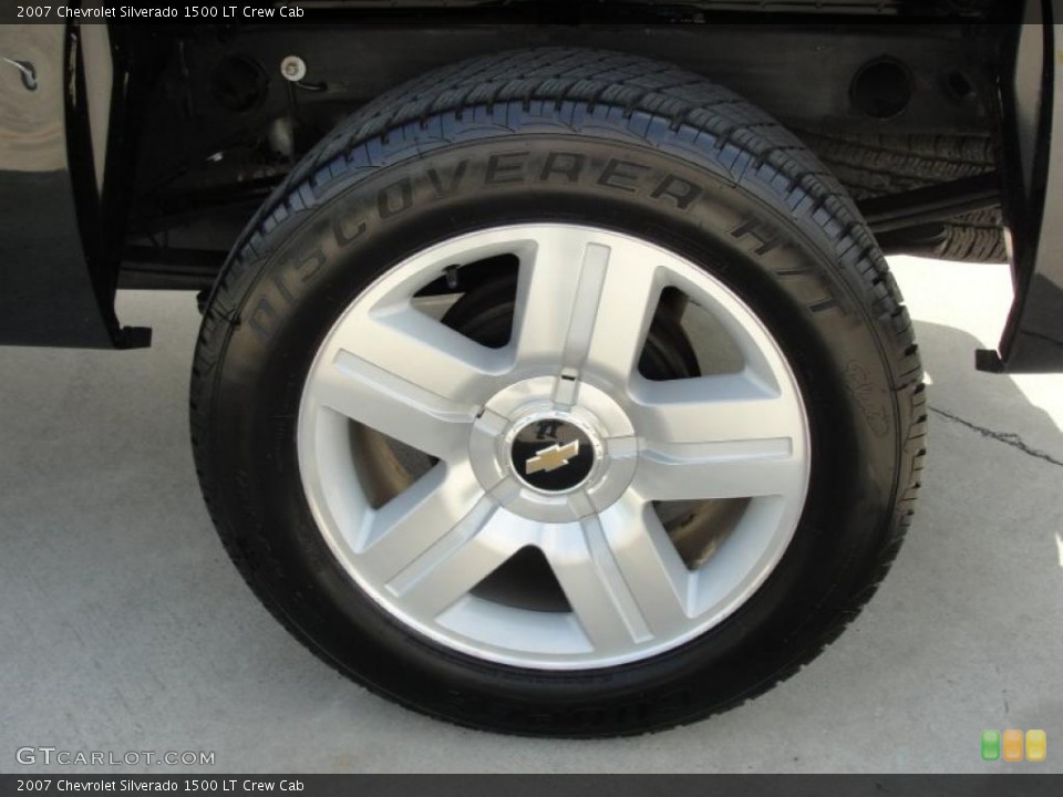 2007 Chevrolet Silverado 1500 LT Crew Cab Wheel and Tire Photo #47768154