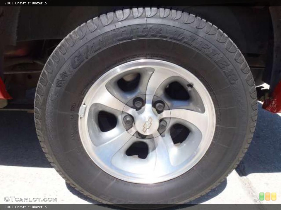 2001 Chevrolet Blazer LS Wheel and Tire Photo #47834768