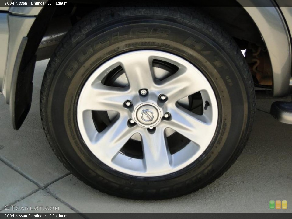 2004 Nissan Pathfinder LE Platinum Wheel and Tire Photo #47850119