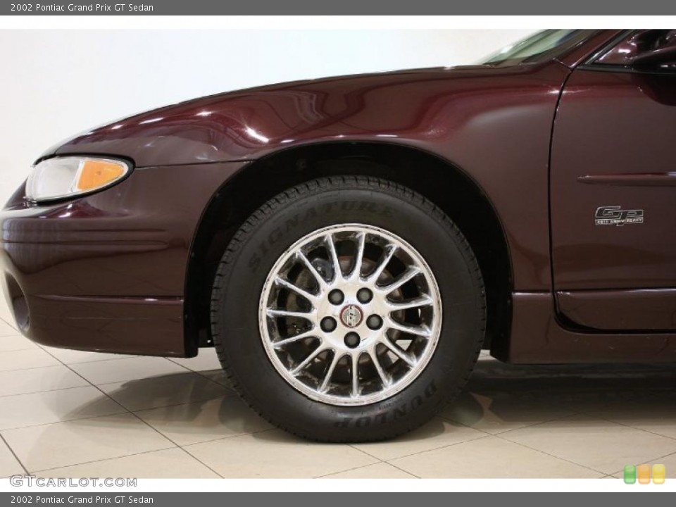 2002 Pontiac Grand Prix GT Sedan Wheel and Tire Photo #47908962