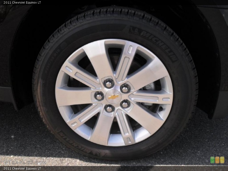 2011 Chevrolet Equinox LT Wheel and Tire Photo #47919603