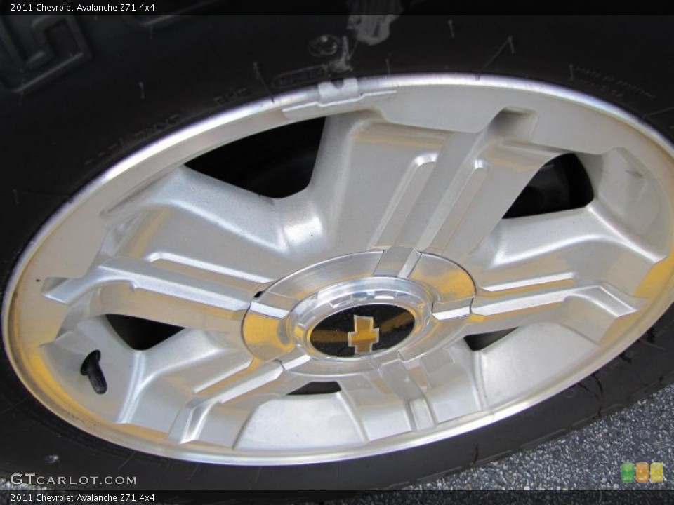 2011 Chevrolet Avalanche Z71 4x4 Wheel and Tire Photo #47944509