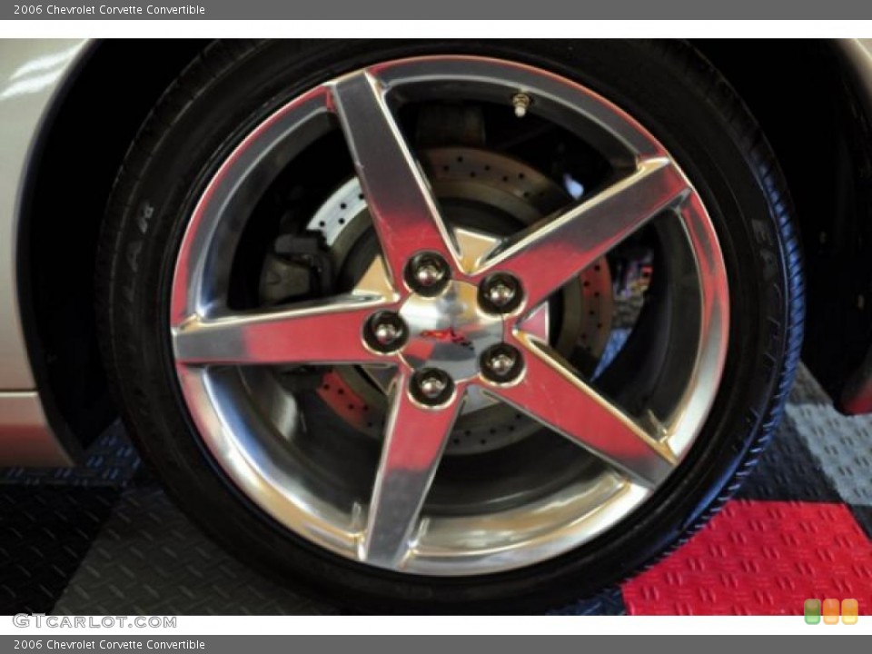 2006 Chevrolet Corvette Convertible Wheel and Tire Photo #47946492