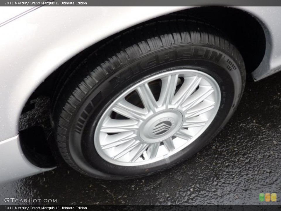 2011 Mercury Grand Marquis LS Ultimate Edition Wheel and Tire Photo #47951568