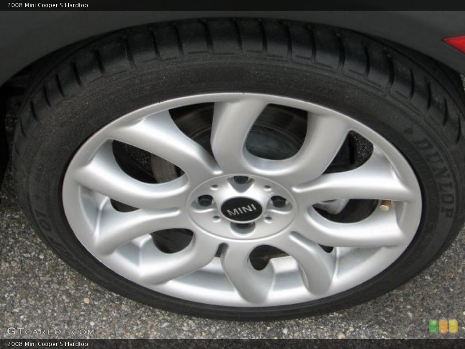 2008 Mini Cooper S Hardtop Wheel and Tire Photo #47954280