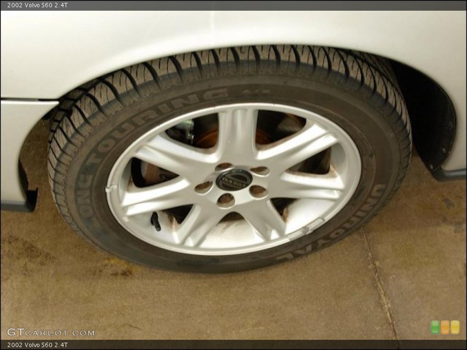 2002 Volvo S60 2.4T Wheel and Tire Photo #47962629
