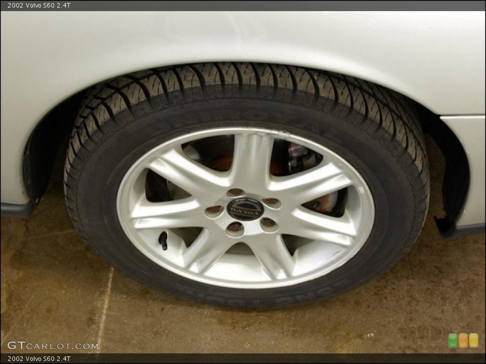 2002 Volvo S60 2.4T Wheel and Tire Photo #47962653
