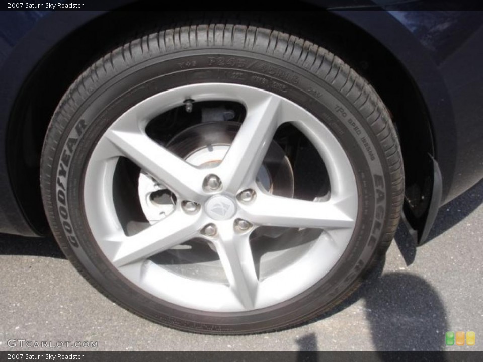 2007 Saturn Sky Roadster Wheel and Tire Photo #47988306