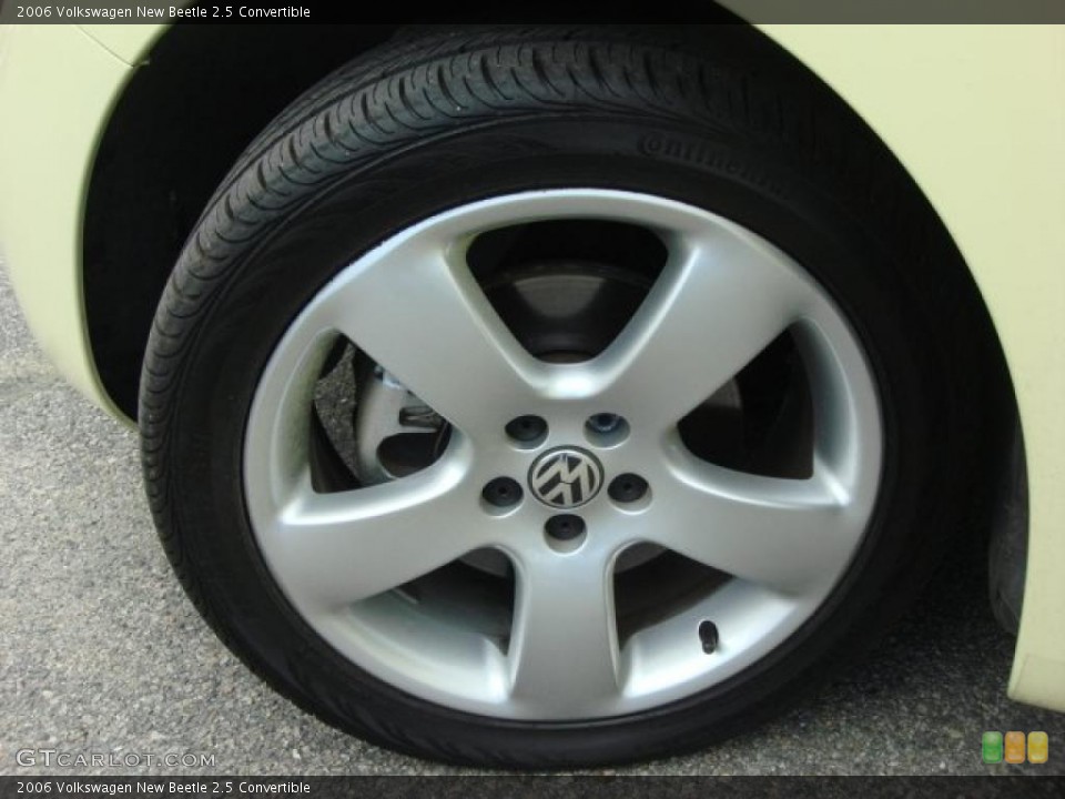2006 Volkswagen New Beetle 2.5 Convertible Wheel and Tire Photo #47994075