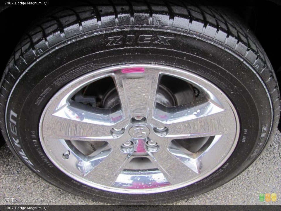 2007 Dodge Magnum R/T Wheel and Tire Photo #48056171