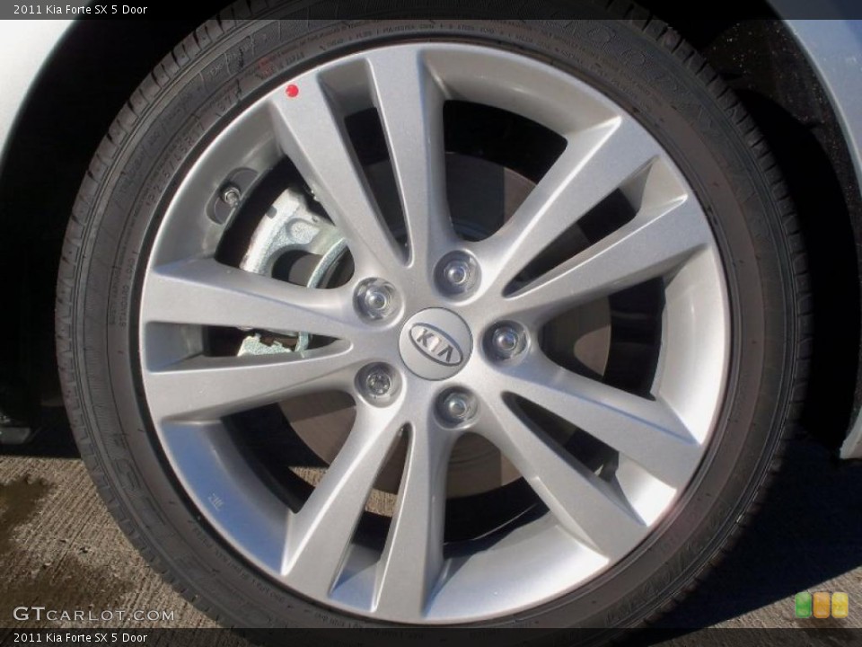 2011 Kia Forte SX 5 Door Wheel and Tire Photo #48077736