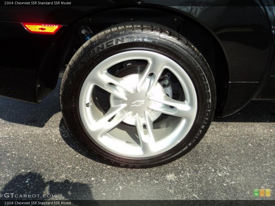 2004 Chevrolet SSR  Wheel and Tire Photo #48080241