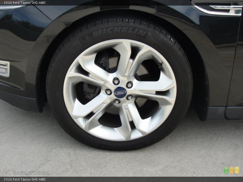 2010 Ford Taurus SHO AWD Wheel and Tire Photo #48139980