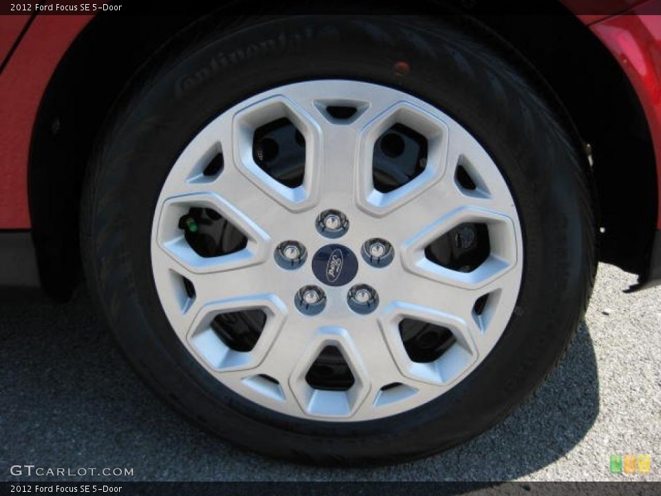 2012 Ford Focus SE 5-Door Wheel and Tire Photo #48192650