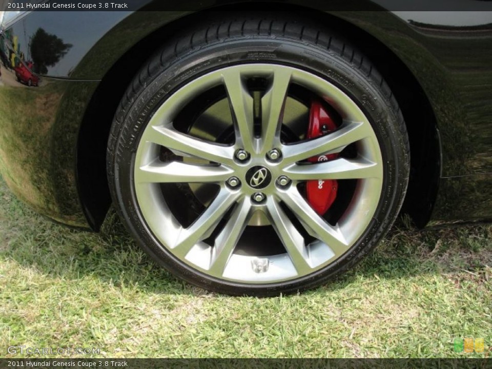 2011 Hyundai Genesis Coupe 3.8 Track Wheel and Tire Photo #48197356