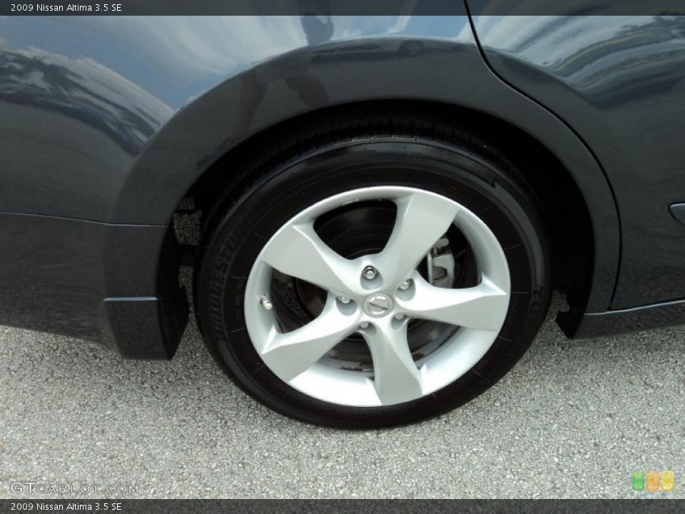 2009 Nissan Altima 3.5 SE Wheel and Tire Photo #48244179
