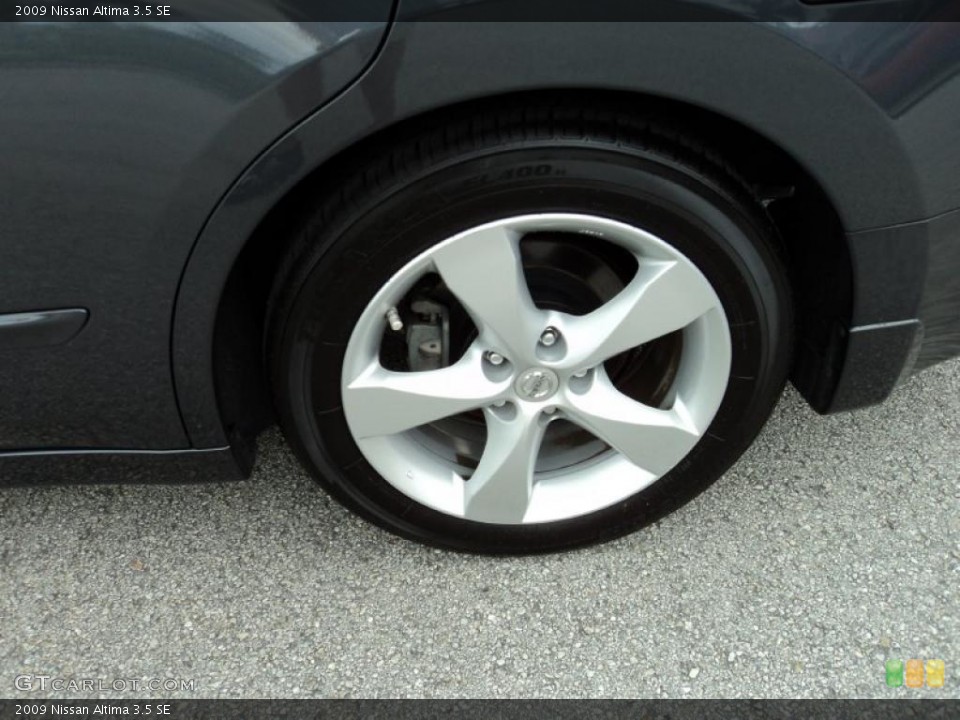2009 Nissan Altima 3.5 SE Wheel and Tire Photo #48244284