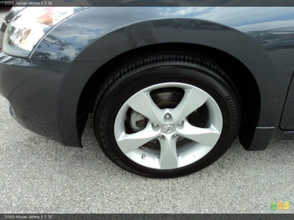 2009 Nissan Altima 3.5 SE Wheel and Tire Photo #48244296