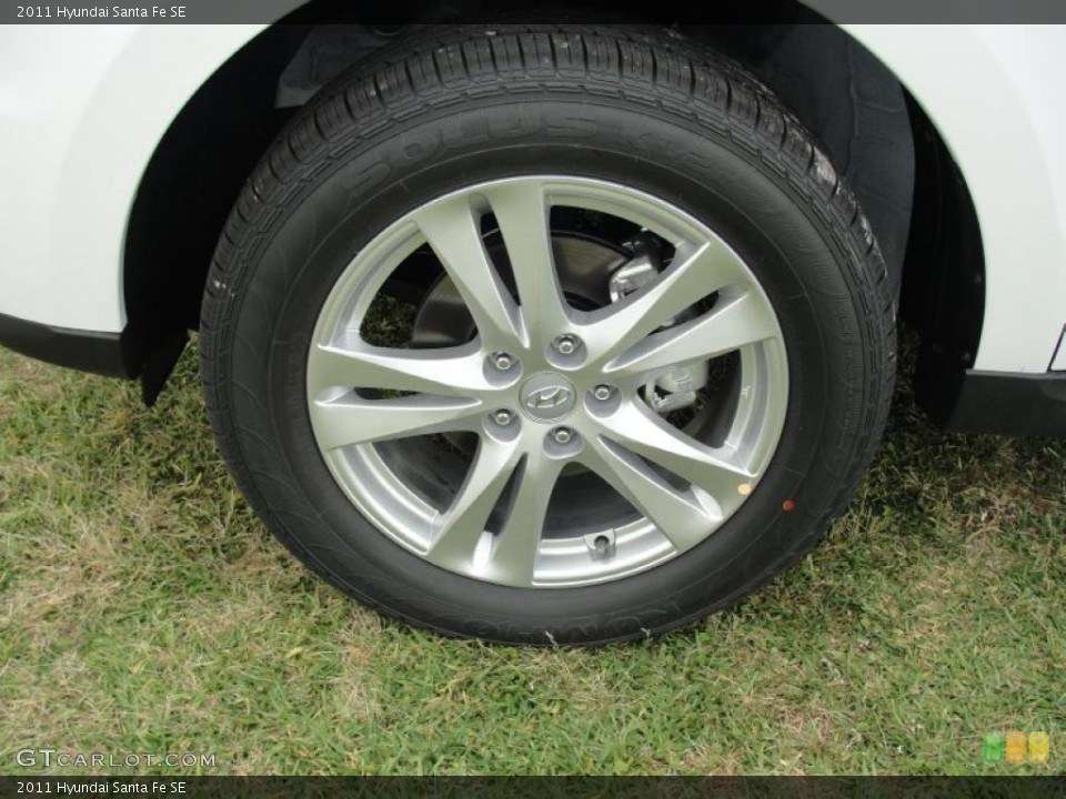 2011 Hyundai Santa Fe SE Wheel and Tire Photo #48276817