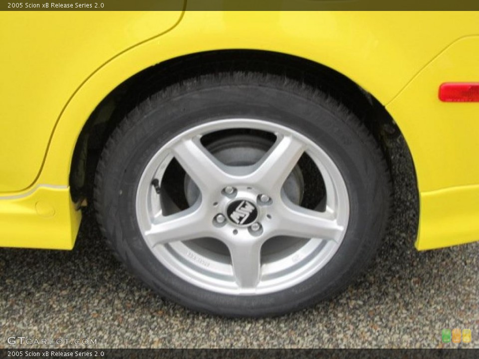 2005 Scion xB Custom Wheel and Tire Photo #48295654