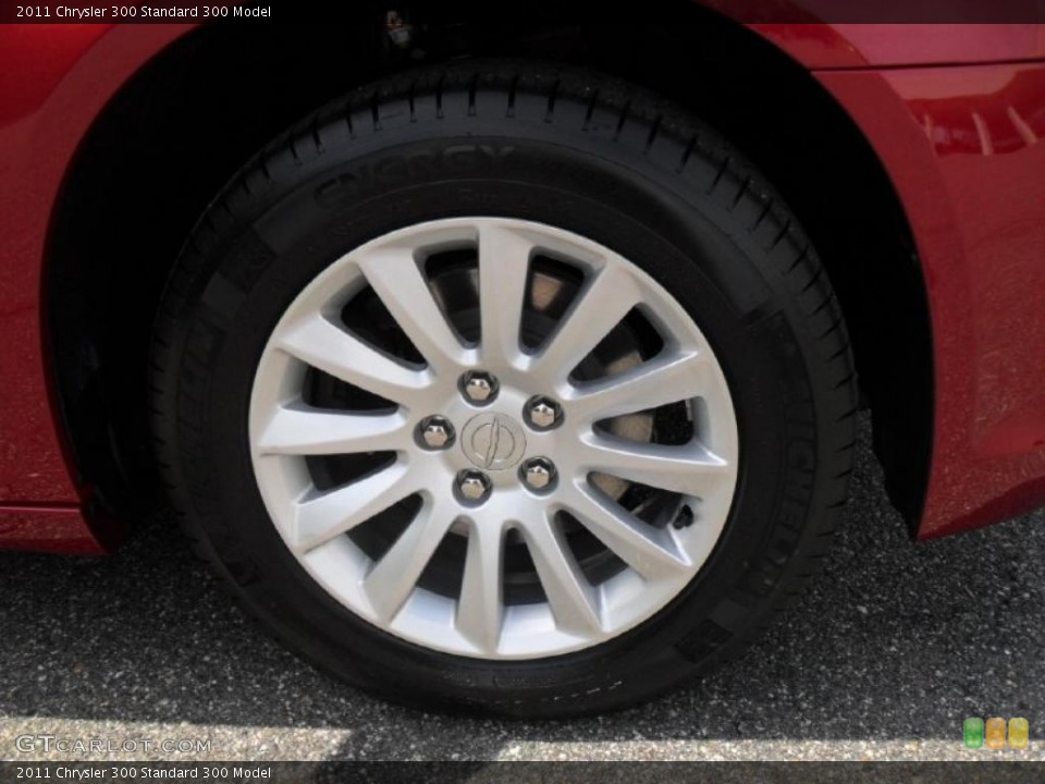 2011 Chrysler 300  Wheel and Tire Photo #48325688