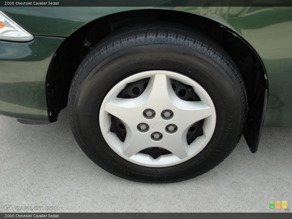 2000 Chevrolet Cavalier Sedan Wheel and Tire Photo #48329221