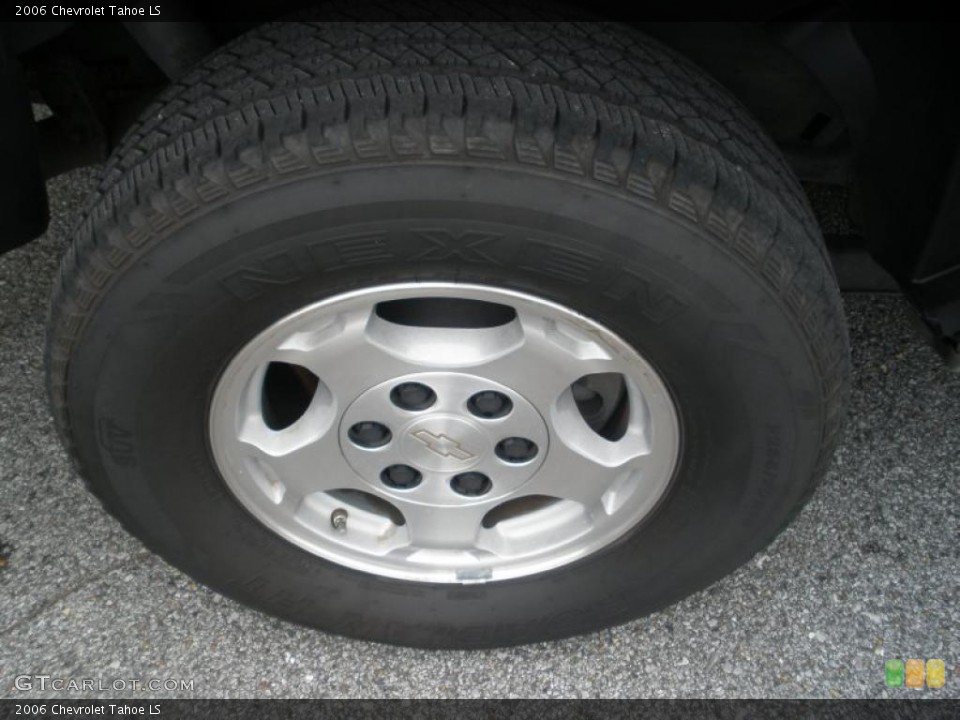2006 Chevrolet Tahoe LS Wheel and Tire Photo #48376547
