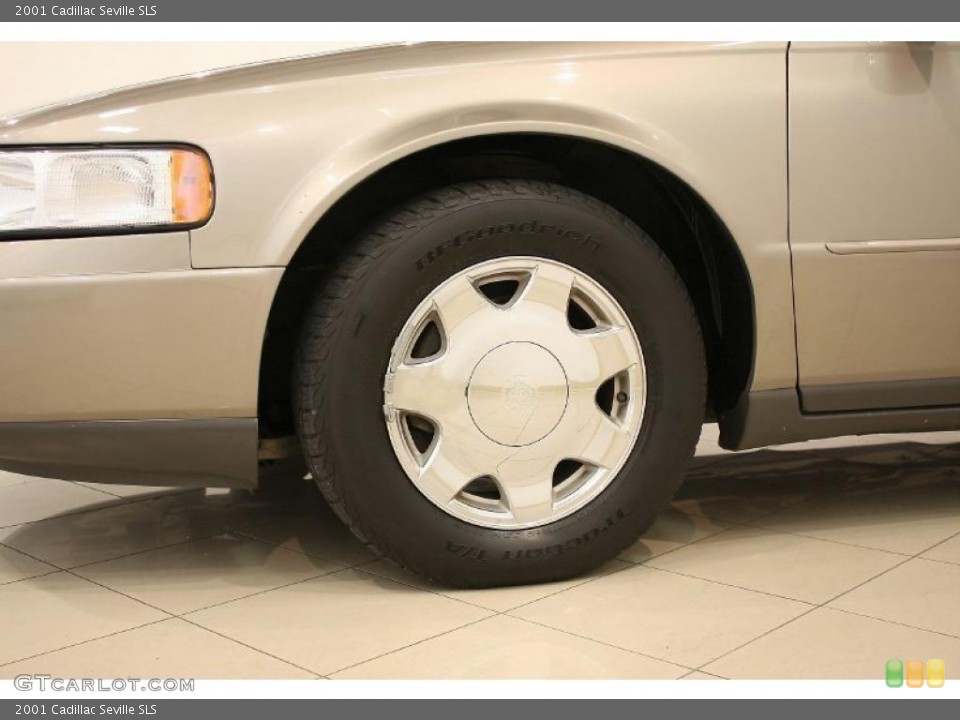 2001 Cadillac Seville SLS Wheel and Tire Photo #48379667