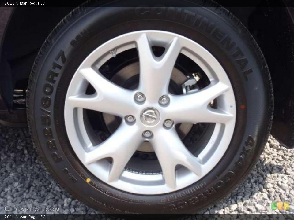 2011 Nissan Rogue SV Wheel and Tire Photo #48391689