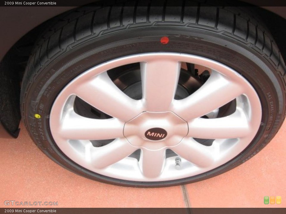2009 Mini Cooper Convertible Wheel and Tire Photo #48401277