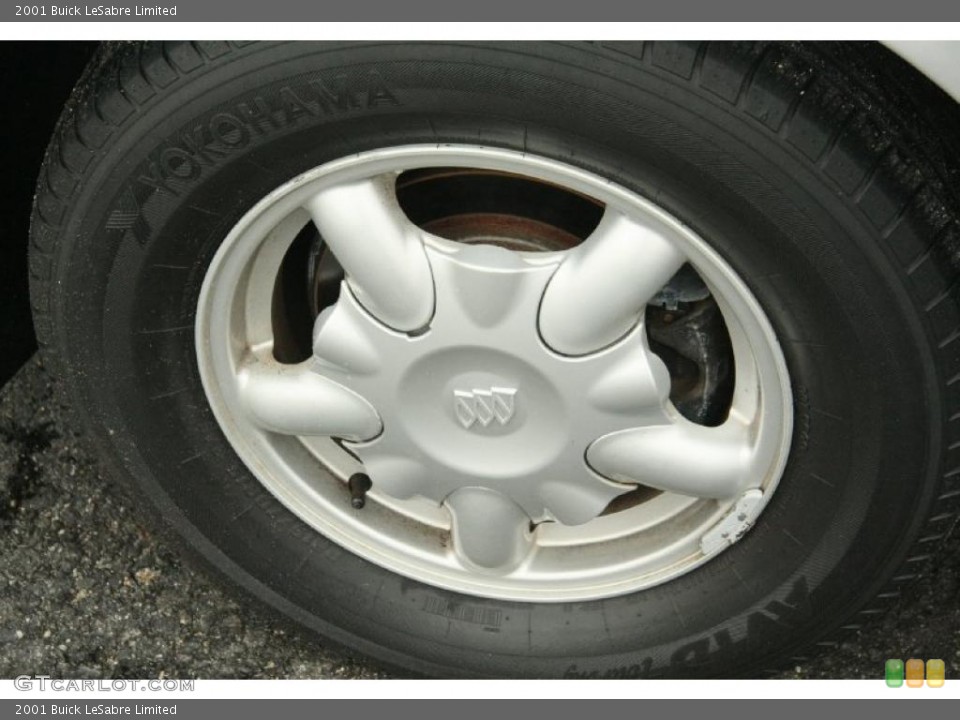2001 Buick LeSabre Limited Wheel and Tire Photo #48406378