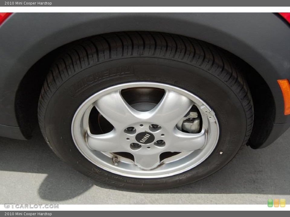 2010 Mini Cooper Hardtop Wheel and Tire Photo #48410272