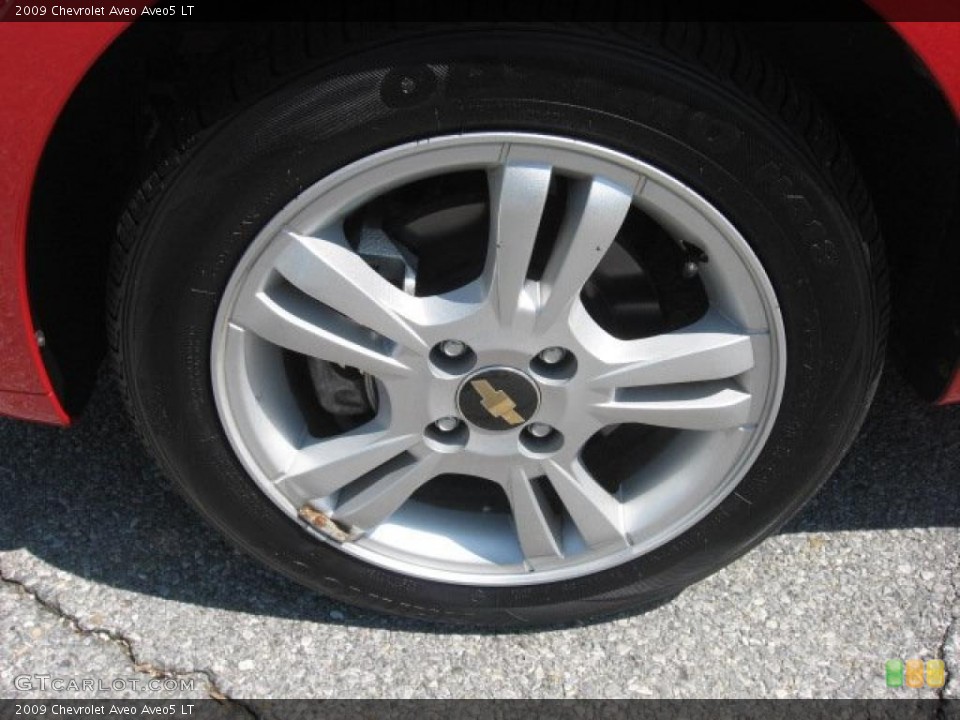 2009 Chevrolet Aveo Aveo5 LT Wheel and Tire Photo #48415639